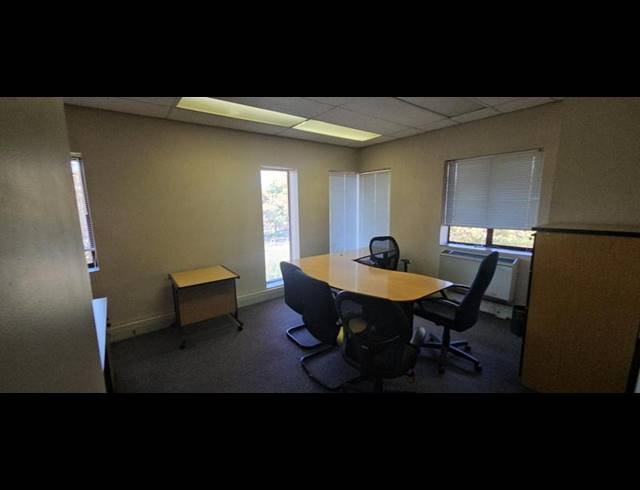 BUSINESS PROPERTY TO RENT IN VORNA VALLEY